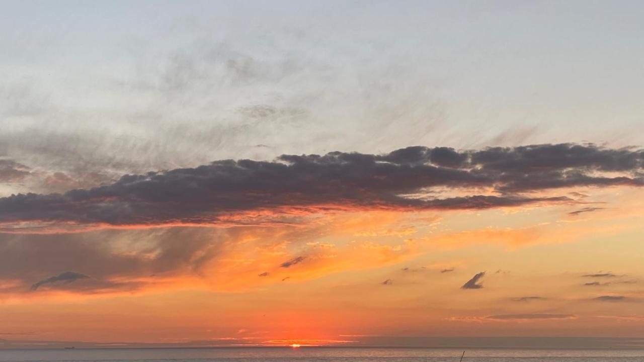 Rock'S Beach Spot Front 卡帕里卡海岸 外观 照片